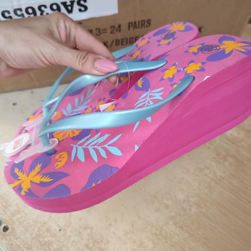 Mitsuko platform flip flops size 38 new, multicolor