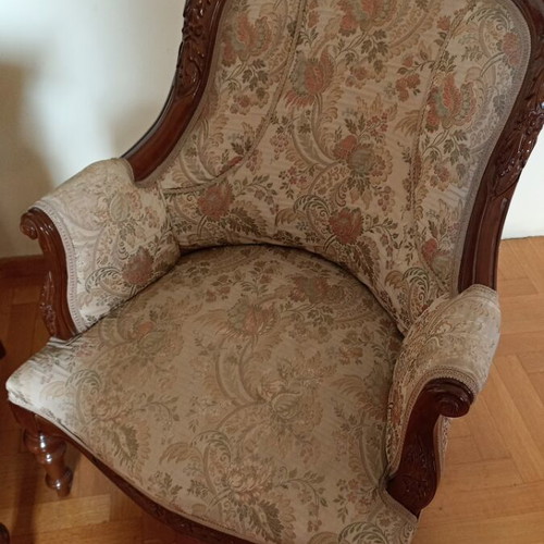 Louikenz living room set like new, walnut wood sofa and 4 armchairs