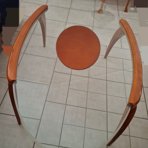 Coffee table like new made of wood and glass