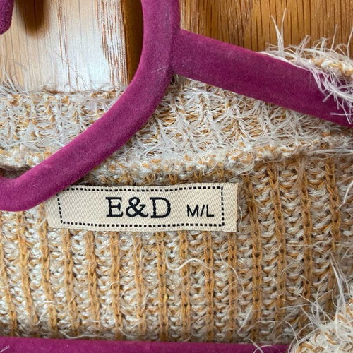 Pullover like new, beige, sizes M and L