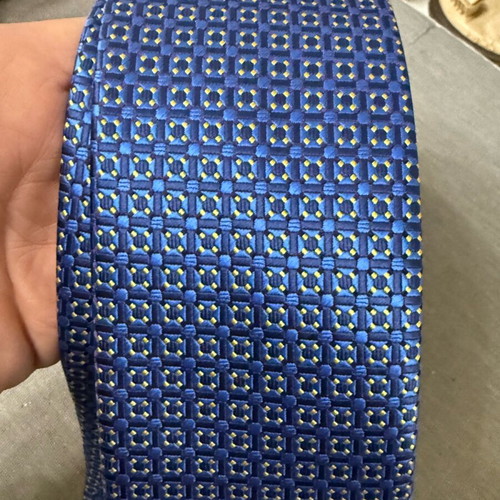 Blue tie like new