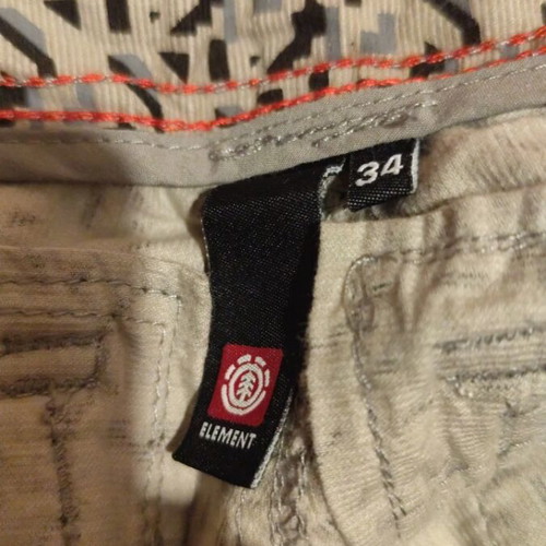 Element cargo bermuda shorts new, size 34, corduroy with pockets