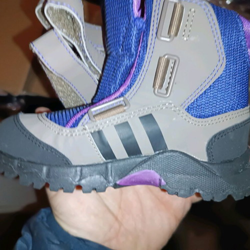 Adidas kids snow boots size 25 new, grey blue