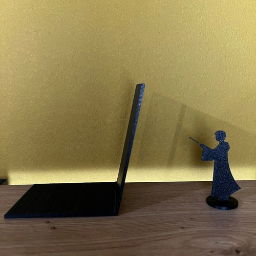 Harry Potter Bookstand new with wand