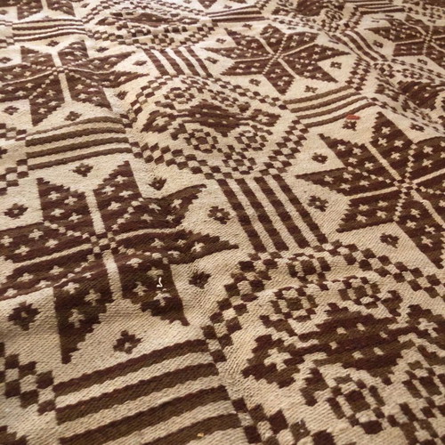 Traditional wool rug brown shade new 1.90x2.60m