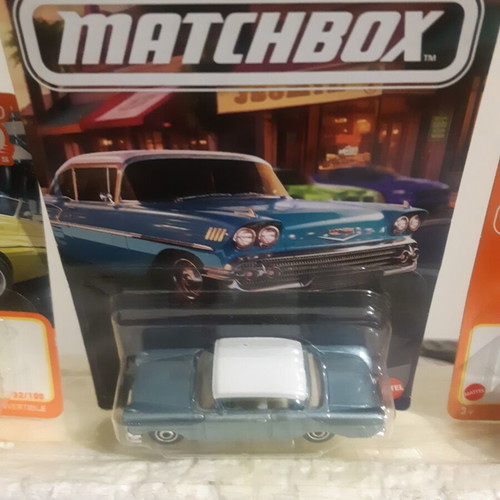 Classic American Toy Cars set of 7, new with wall case