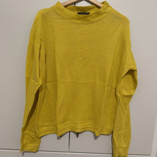 Terranova yellow sweater size M used