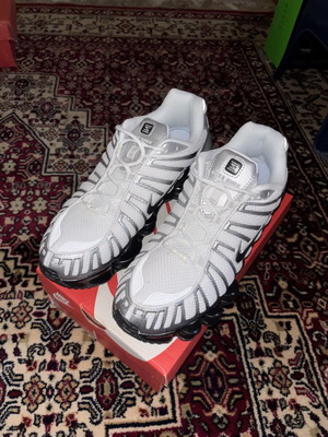 Nike Shox TL sneakers brand new, size 44, white and grey