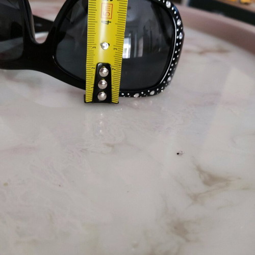 Salvatore Ferragamo sunglasses like new, black