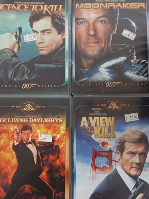 DVD James Bond πακέτο 5 ελαφρώς μεταχειρισμένα με ελληνικούς υπότιτλους