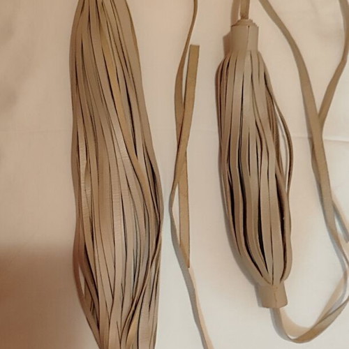Necklace and bracelet set with leather tassels, beige nude