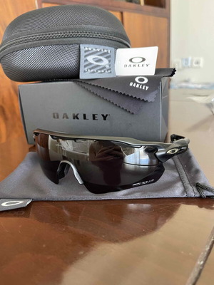 Oakley Radar RV Black Sunglasses new in box