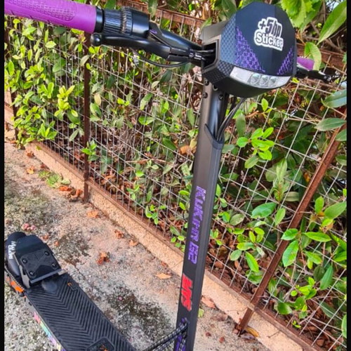 KuKirin G2 electric scooter like new with many extras