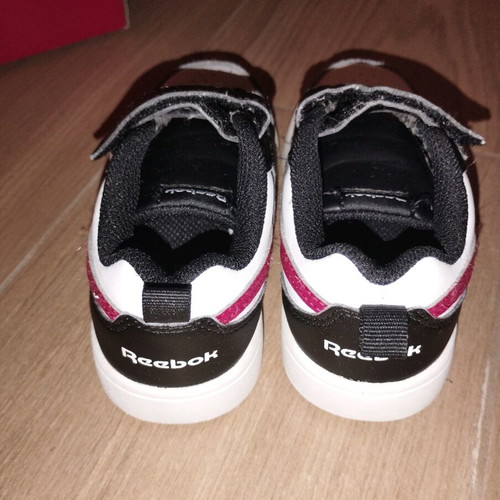 Reebok Kids Shoes like new, size 26-27, sneakers