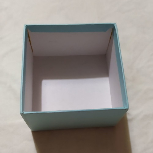 Cardboard box new 7x7 cm