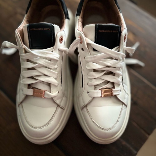 Alexander Smith London sneakers women's like new, white with gold detail