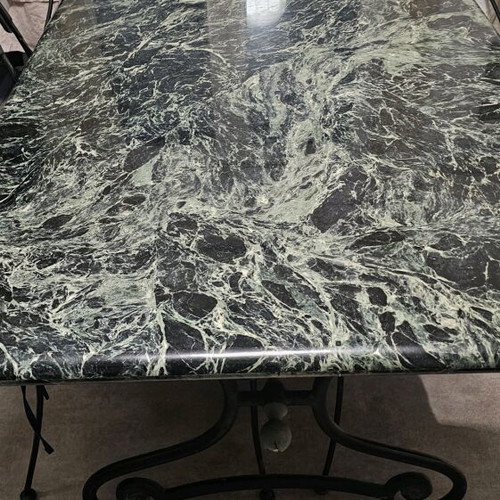Marble table Verde Alpi with wrought iron base and 4 chairs like new