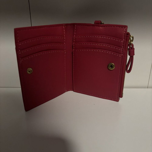 Guess women's wallet with keychain, burgundy quilted design