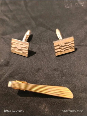 Men's cufflinks and tie clip used, gold color, vintage style