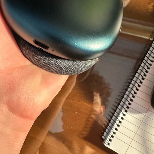 AirPods Max used with noise control issue