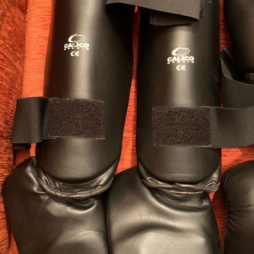 Calico Sports boxing set used with gloves, shin guards and wraps