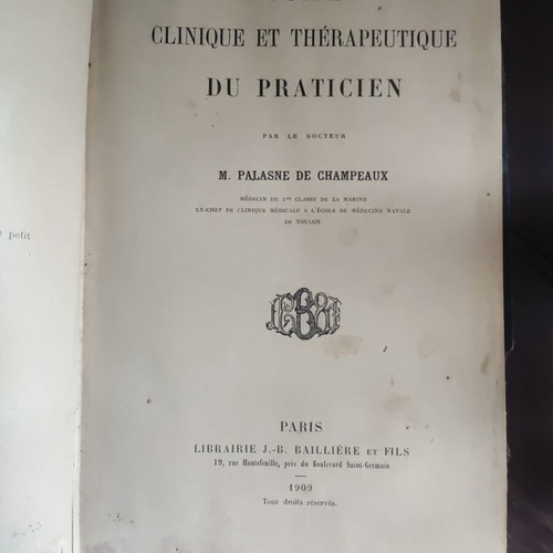 Medical book used, French from 1909