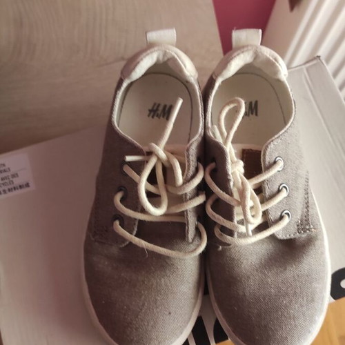 H&M Casual Shoes Size 28 For Boys Like New, Gray Beige