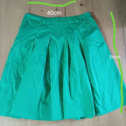 Lussile women's skirt emerald green L-XL like new