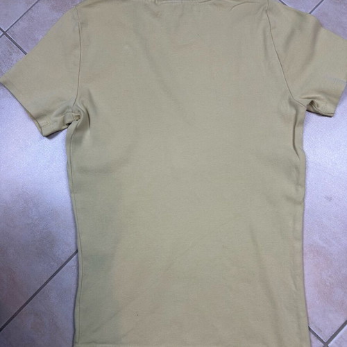 Levi’s yellow women's T-shirt, size XS, classic Batwing logo