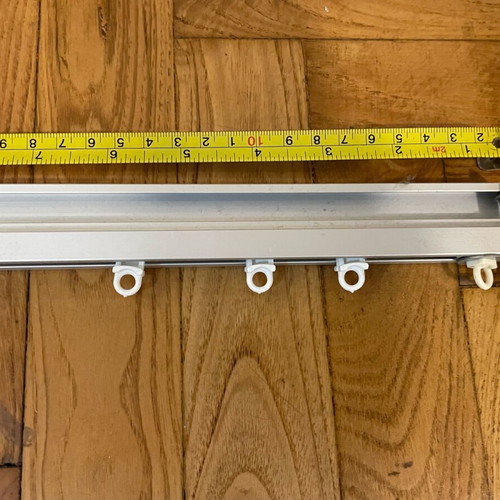 Curtain rail like new, 98 centimeters long