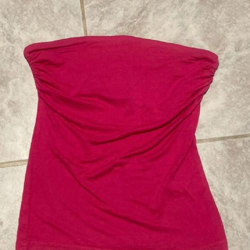 Women’s strapless blouse size S like new, dark pink