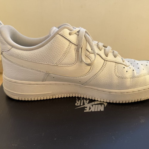 Nike Air Force 1 ‘07 LV8 sneakers used, size 43, white and blue