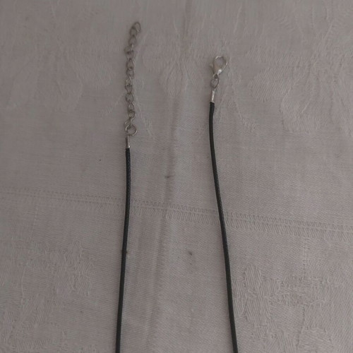 Necklace from PU leather like new, black and turquoise