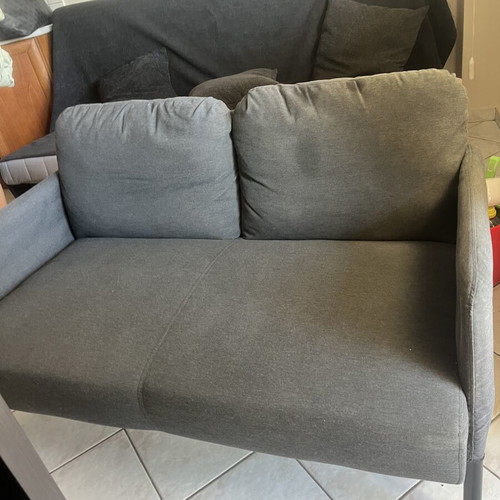 Two-seater sofa like new, gray color