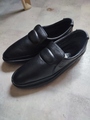 Ecco Soft men's leather slip-on shoes size 42, black