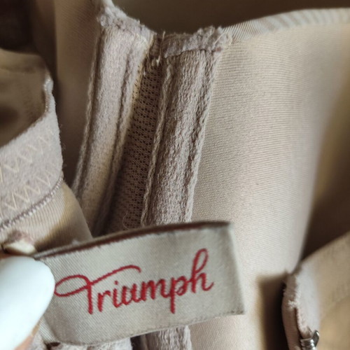 Triumph beige bra 105D, modern soft with light padding and underwire