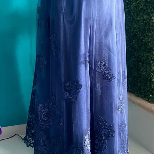 Chi Chi London dark blue lace skirt new, size S