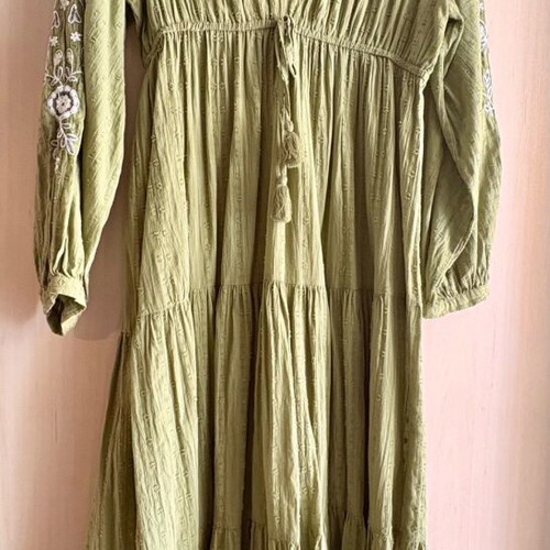 Khaki maxi dress Zara like new with embroidery on sleeves