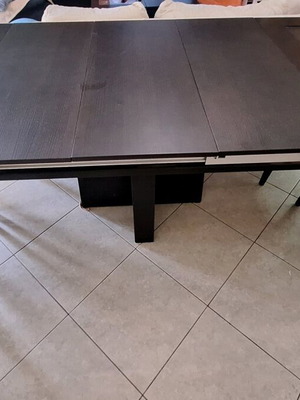 Dining table black vegge 1.20x1.00 extendable to 2.40 like new