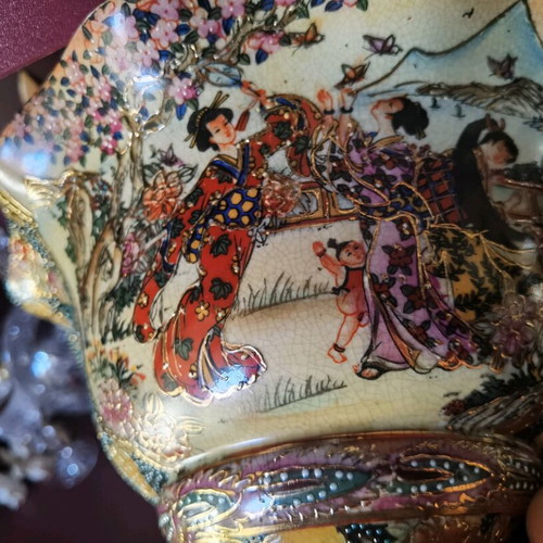 Satsuma handmade in excellent condition