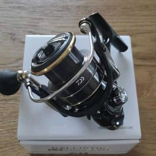 Daiwa 19 Ballistic LT 4000-CXH like new