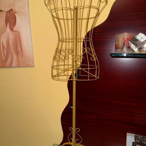 Vintage μεταλλική κούκλα ραπτικής σαν καινούργιο, elegant διακοσμητικό