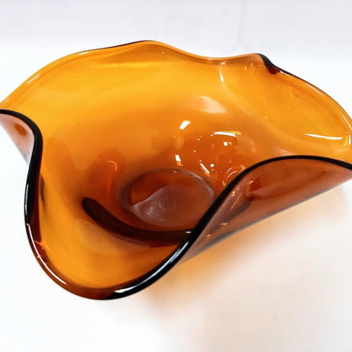 Glass bowl with wavy edge freeform amber glass like new