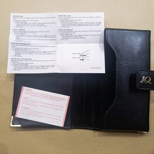 Sharp IQ-7000 organiser vintage, used with leather case