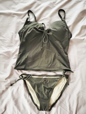 Tankini Victoria's Secret like new, medium, khaki