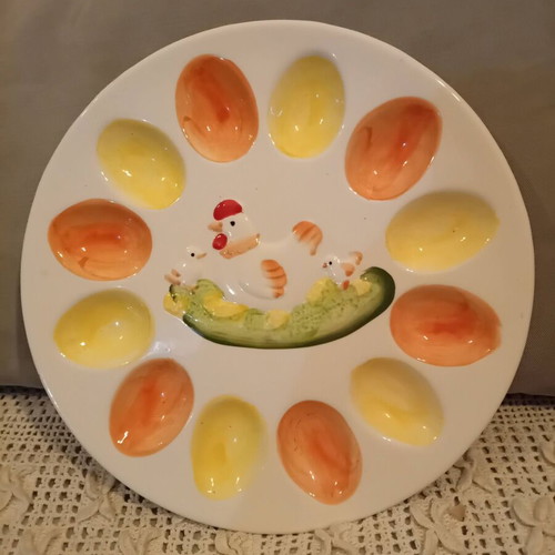 Easter egg holder like new
