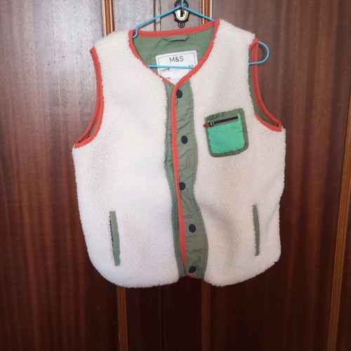 Children's vest like new, green, size 122 cm