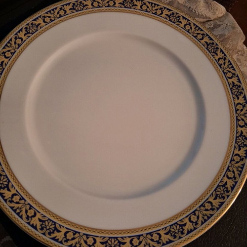 Royal Franconia dinner set new, Bavarian porcelain, blue cobalt and 24K gold, 12 persons with tea and coffee set