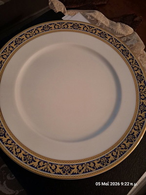 Royal Franconia dinner set new, Bavarian porcelain, blue cobalt and 24K gold, 12 persons with tea and coffee set