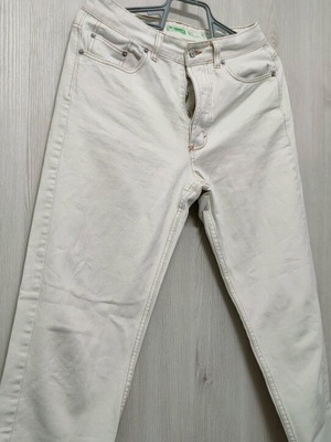 Τζιν United Colors of Benetton σαν καινούργιο, μπεζ, μέγεθος M